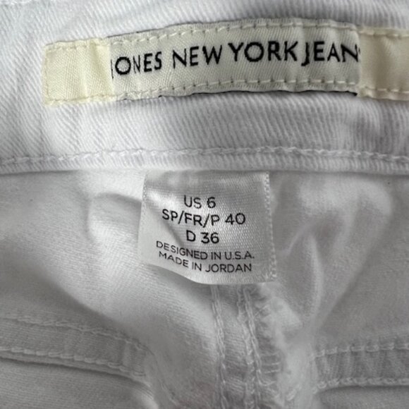 Jones New York White Lexington Shorts - Picture 5 of 7